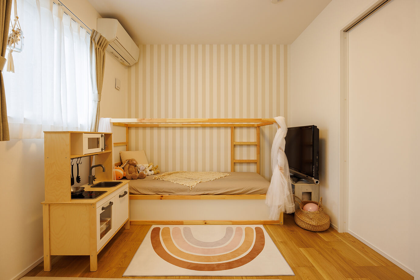 アーキホームライフ 【平屋・家事ラク・回遊動線】秘密基地のような「ヌック」が楽しい広々LDK。子育て家族のおしゃれな家の建築実例画像11