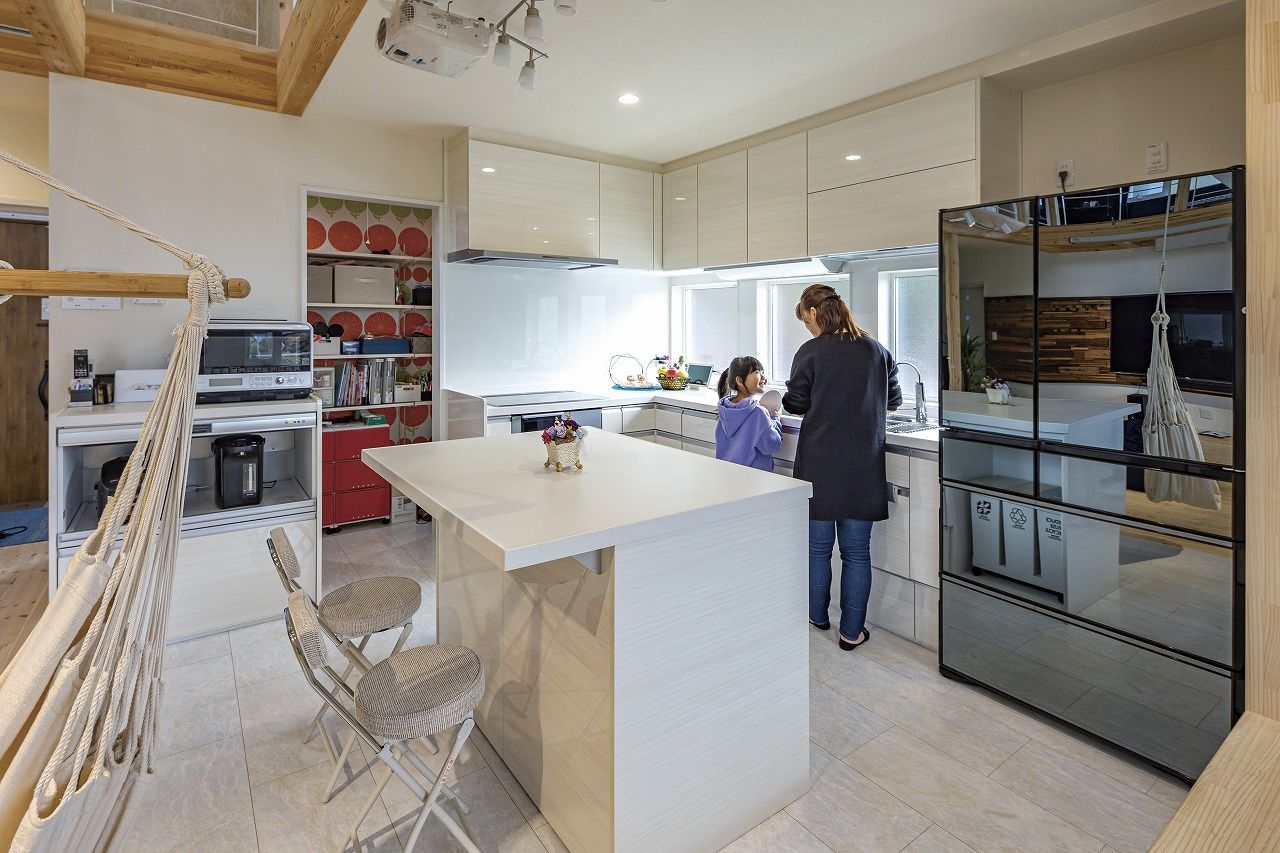 リバーフットホールディング 【3250万円（53.8坪）/間取図有】まるで家の中が運動場のような「子どもが遊べる家」の建築実例画像6