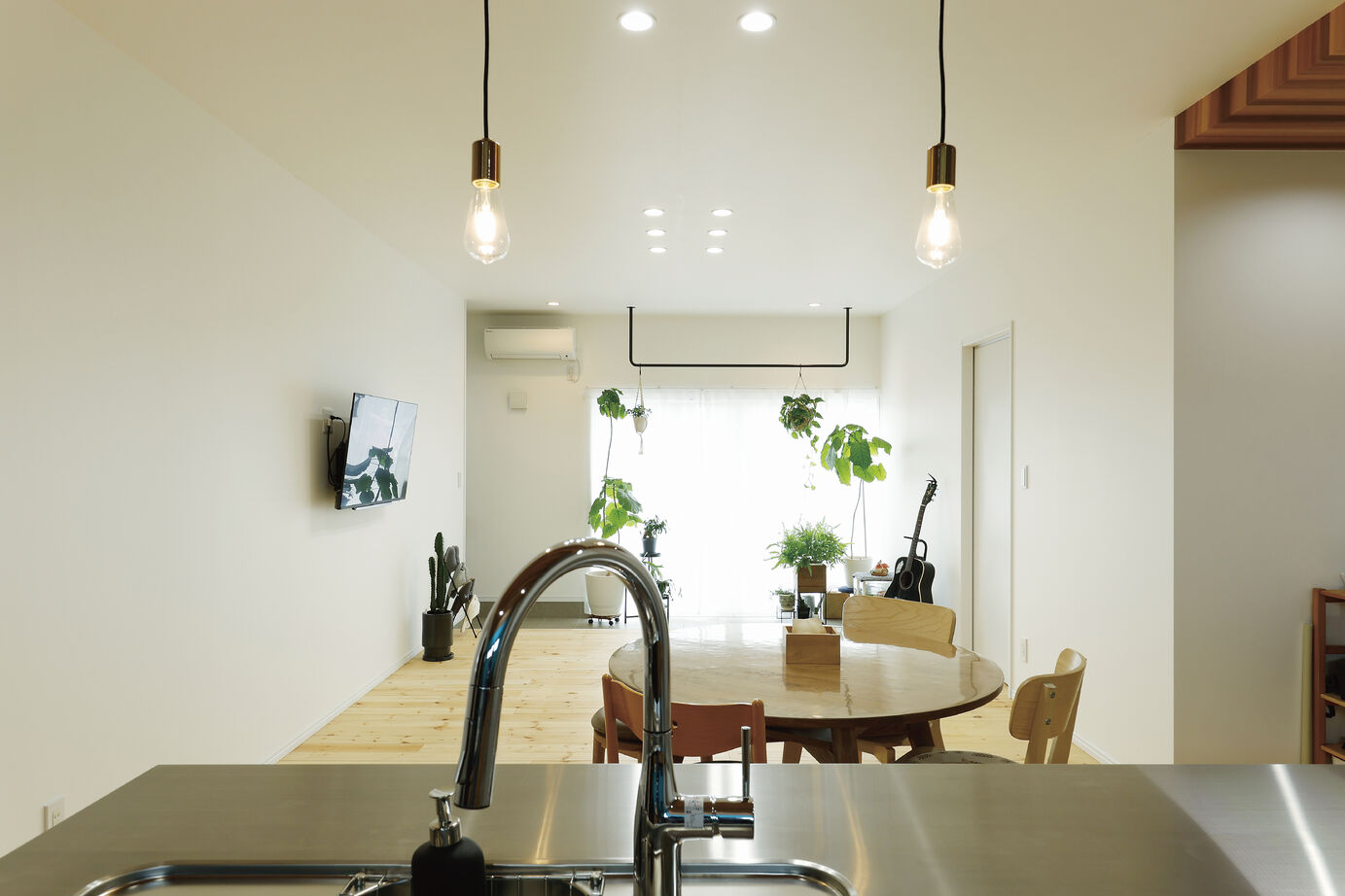 リバーフットホールディング 自由設計で希望を叶えた平屋　デザインにもこだわり個性的にの建築実例画像4