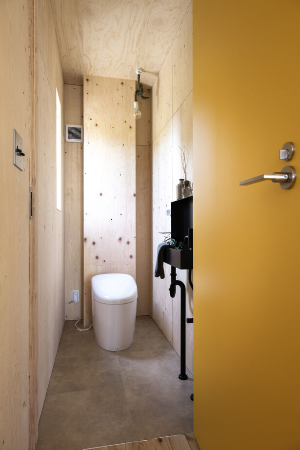 SAWAMURA建築設計 【高島市】ラフな仕上げで無骨な雰囲気に。遊び心が詰まったアウトドアスタイルの住まいの建築実例画像13