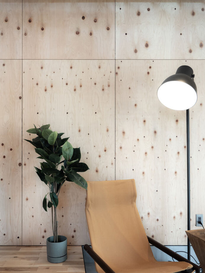 SAWAMURA建築設計 【高島市】ラフな仕上げで無骨な雰囲気に。遊び心が詰まったアウトドアスタイルの住まいの建築実例画像14