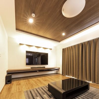 横尾材木店 【2000万円台】愛車を身近に感じるバイクガレージのある平屋。ブラウンで統一したＬＤＫで寛ぎの時間をの建築実例画像2