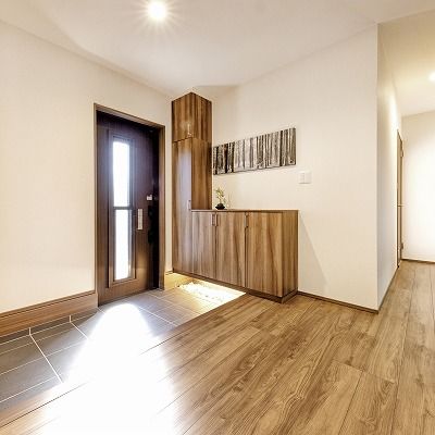 横尾材木店 【2000万円台】愛車を身近に感じるバイクガレージのある平屋。ブラウンで統一したＬＤＫで寛ぎの時間をの建築実例画像5