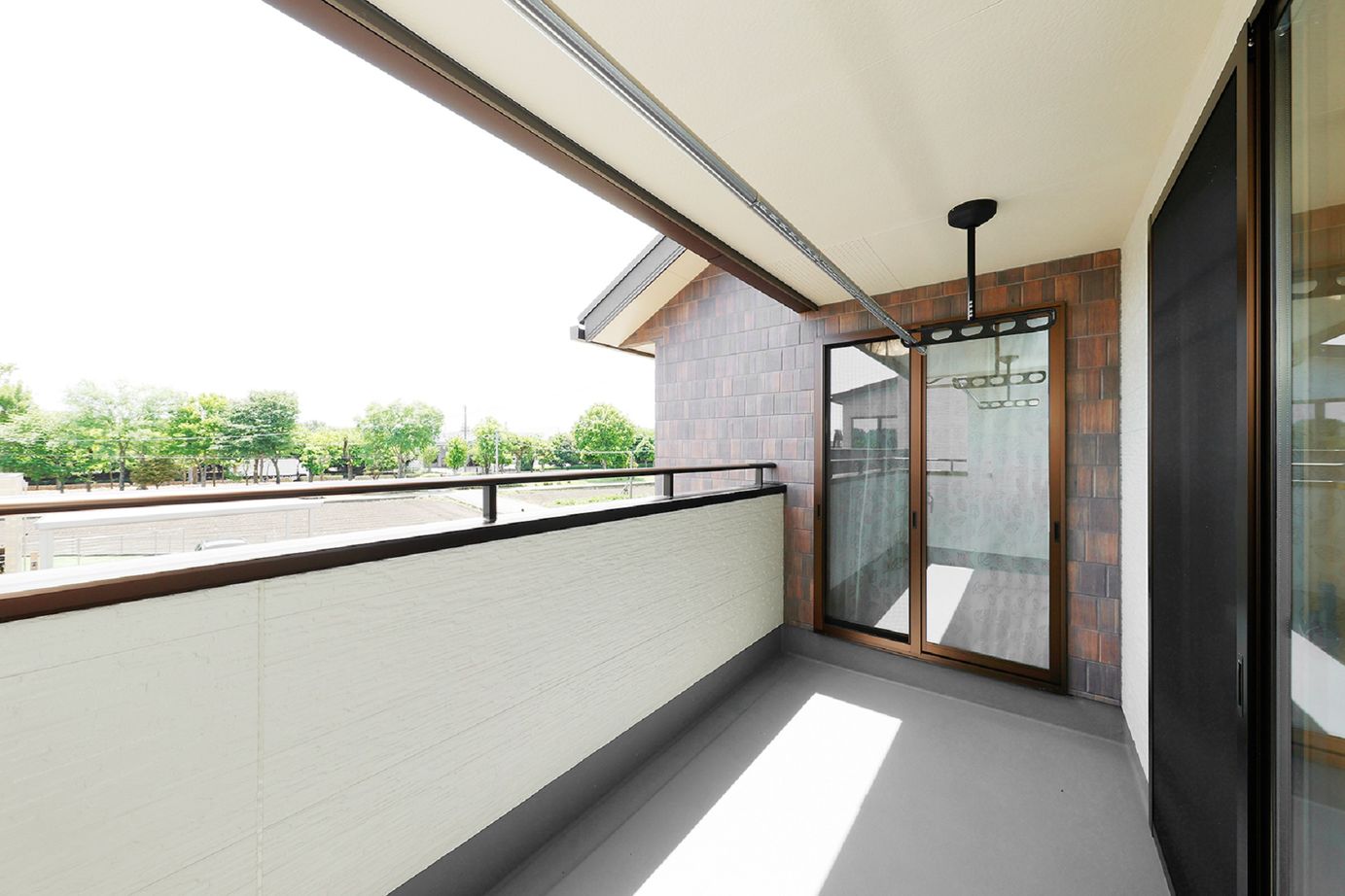 横尾材木店 【1800万円台】趣味スペース／たっぷり収納／広々バルコニー／アフターサポート充実の建築実例画像8