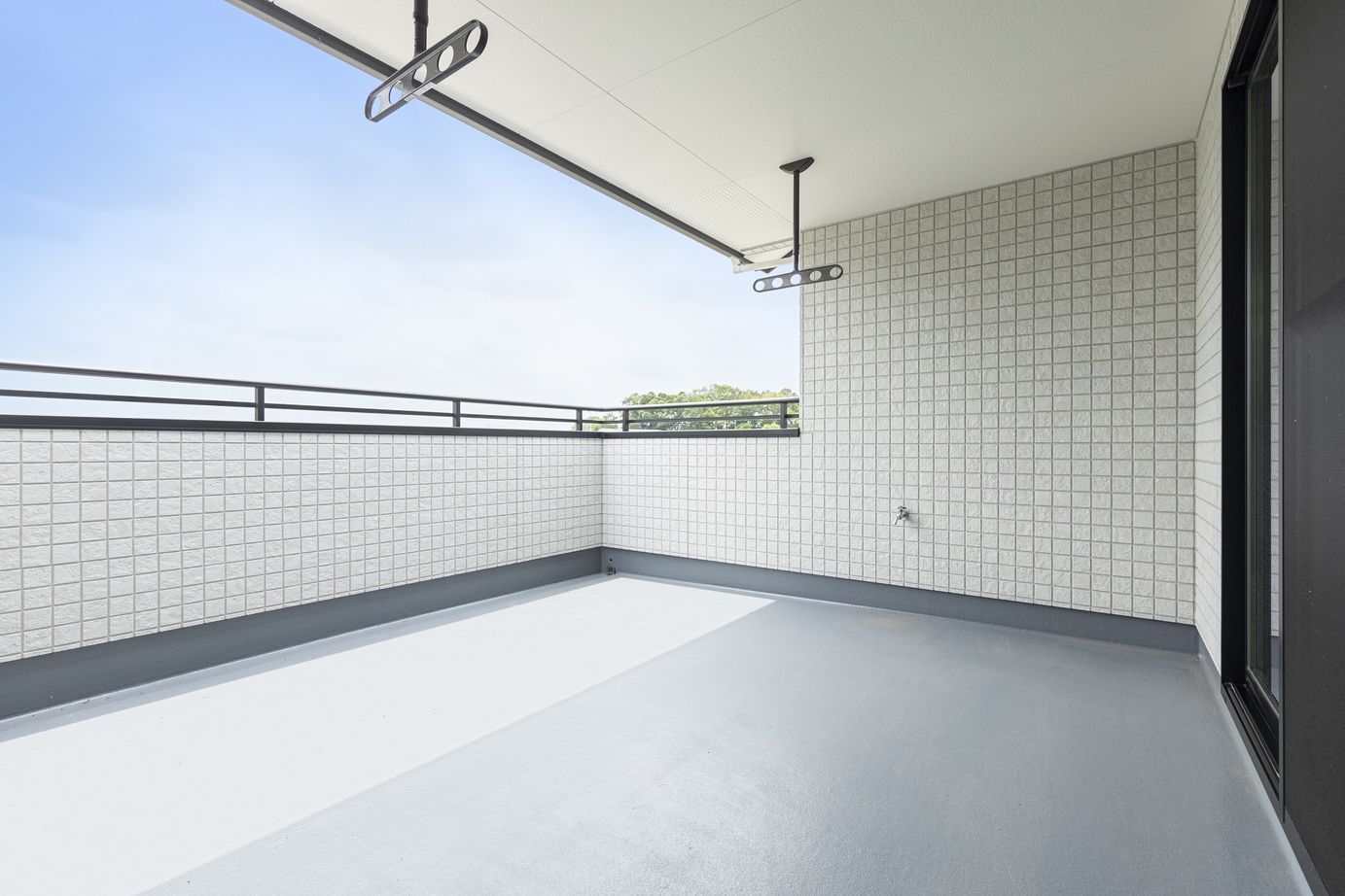 横尾材木店 【1900万円台】「おうちでちょこっとアウトドア」BBQやミニキャンプ家族の時間を楽しむ／4.5帖テラスデッキの建築実例画像9