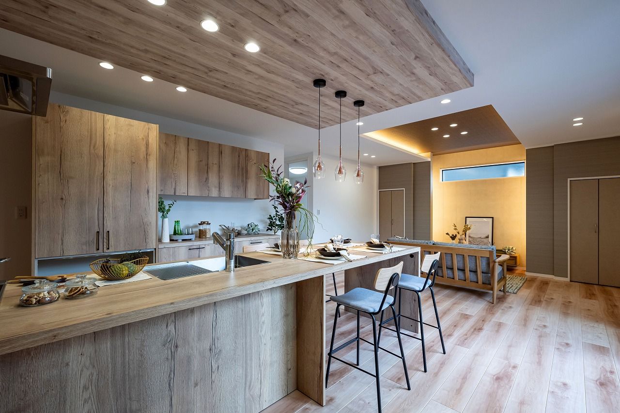 横尾材木店 【2600万円台】内と外を繋げるコの字型平屋／ウッドデッキ／プライバシーに配慮された設計／ヴィラスタイルの建築実例画像5