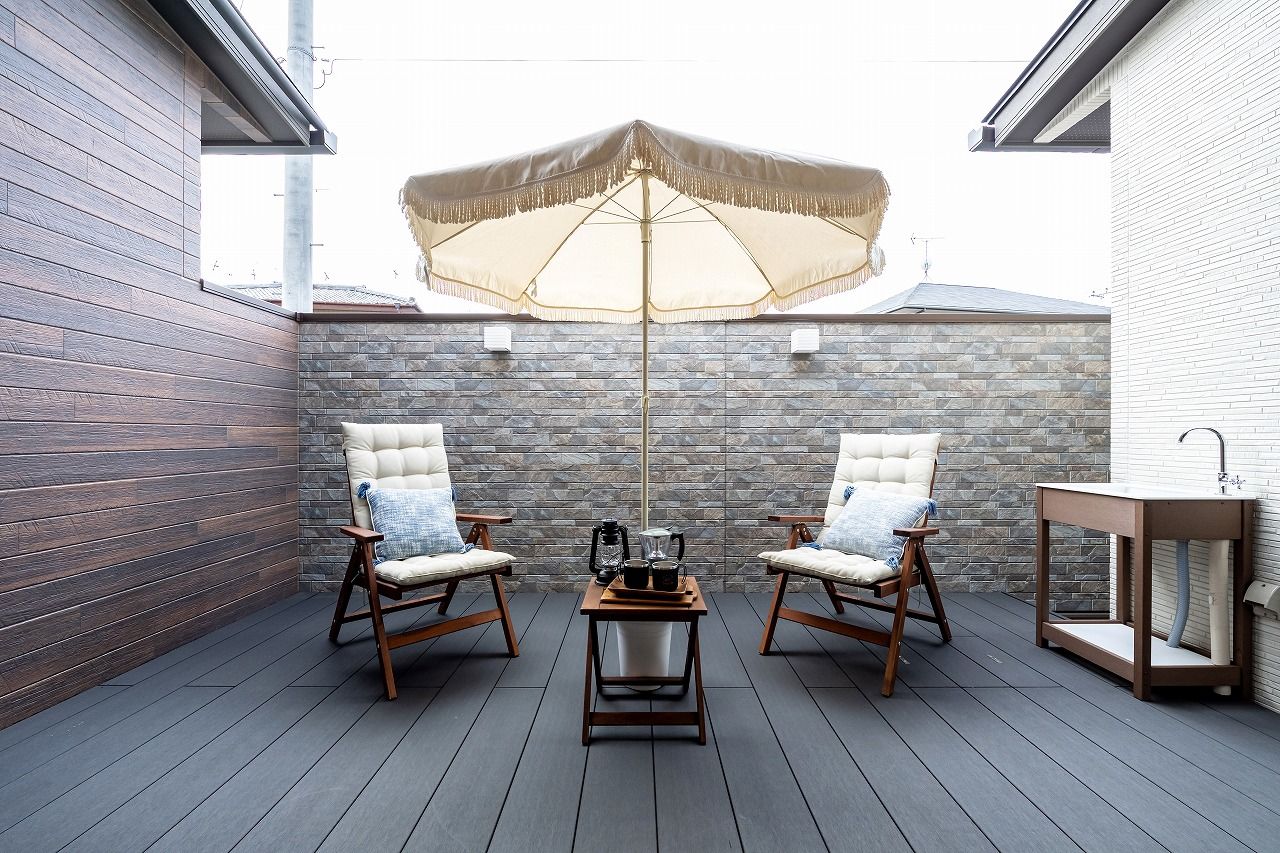 横尾材木店 【2600万円台】内と外を繋げるコの字型平屋／ウッドデッキ／プライバシーに配慮された設計／ヴィラスタイルの建築実例画像10