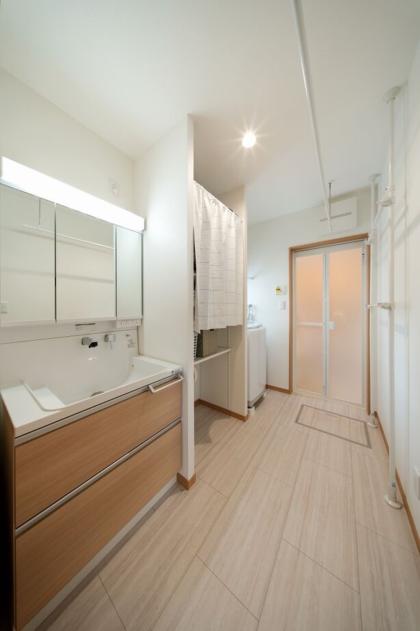 横尾材木店 【1304万円】夫婦の趣味を楽しむ終の棲家 平屋／2LDK／開放的な広々LDK／バリアフリー／駐車スペース5台分の建築実例画像8