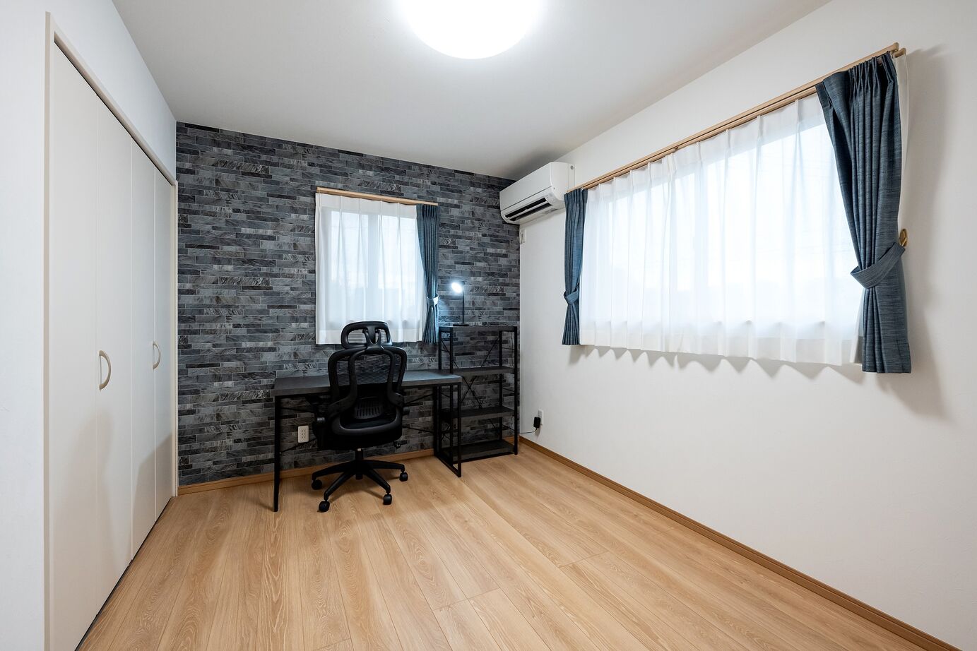 横尾材木店 【1900万円台】陽の光が差し込むセカンドリビング／サンルーム／回遊動線／BBQも楽しめるバルコニーの建築実例画像4