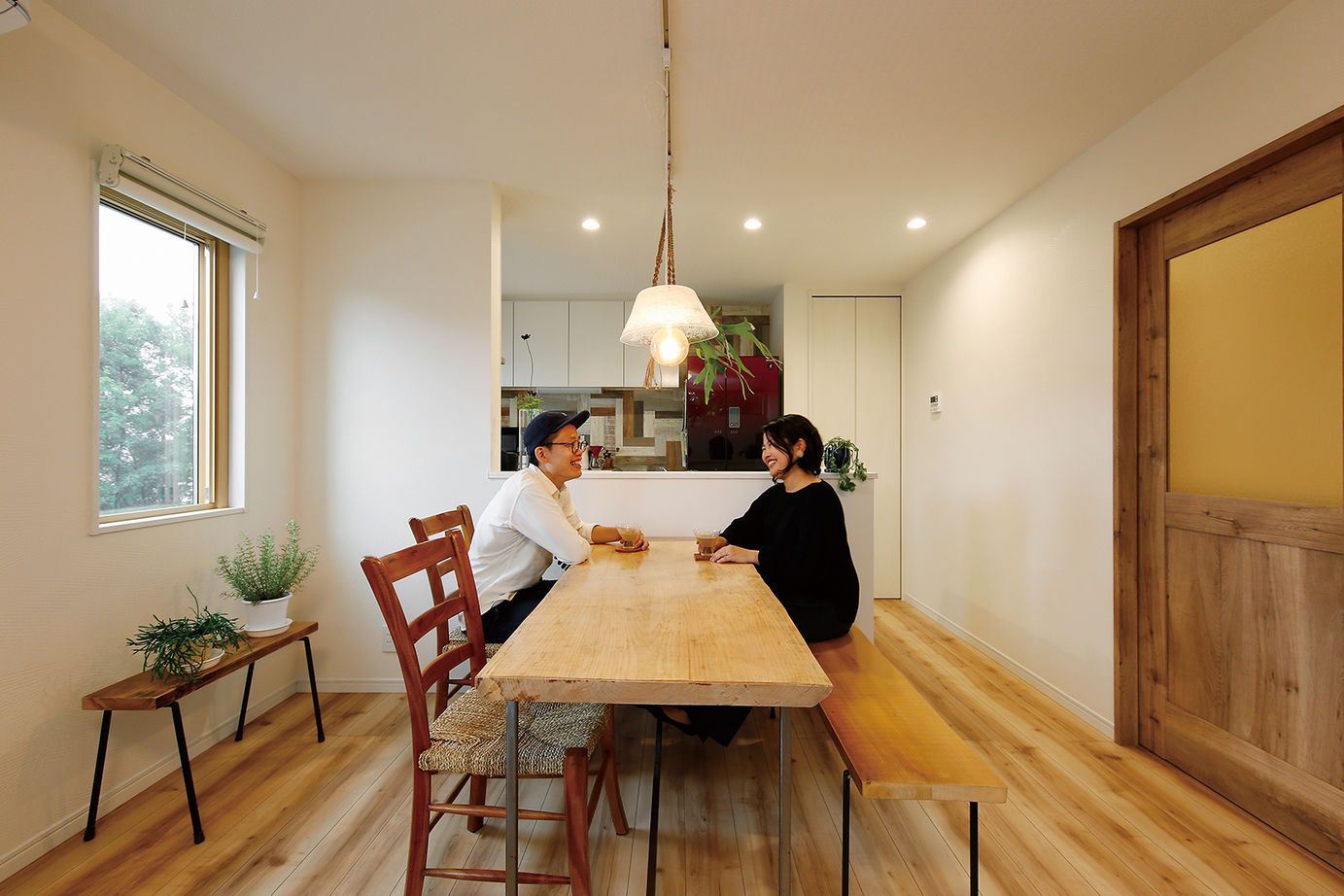 住宅情報館 【2階リビング】ゆっくり流れる時間を楽しみ、自然が身近感じられる「アトリエ」のある住まいの建築実例画像4