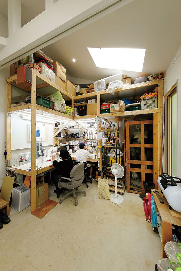 住宅情報館 【2階リビング】ゆっくり流れる時間を楽しみ、自然が身近感じられる「アトリエ」のある住まいの建築実例画像7