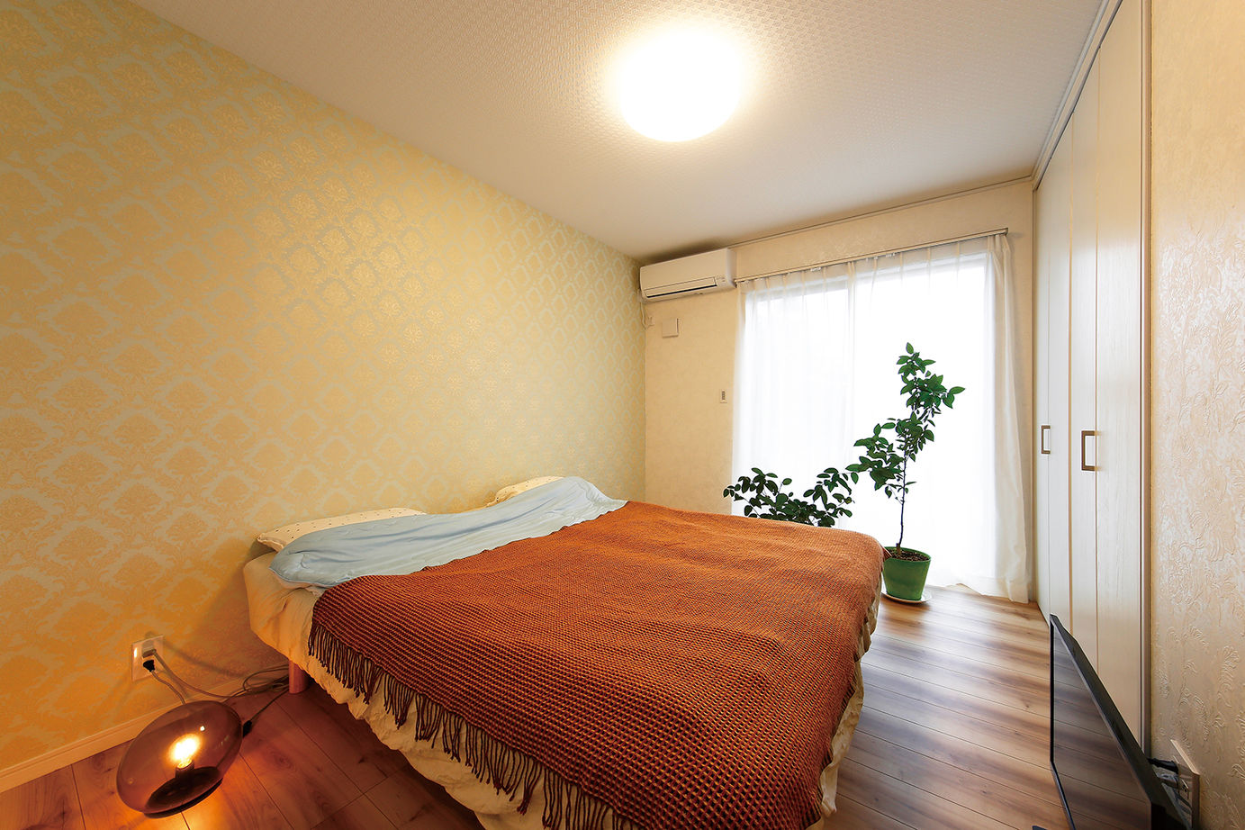 住宅情報館 【2階リビング】ゆっくり流れる時間を楽しみ、自然が身近感じられる「アトリエ」のある住まいの建築実例画像9