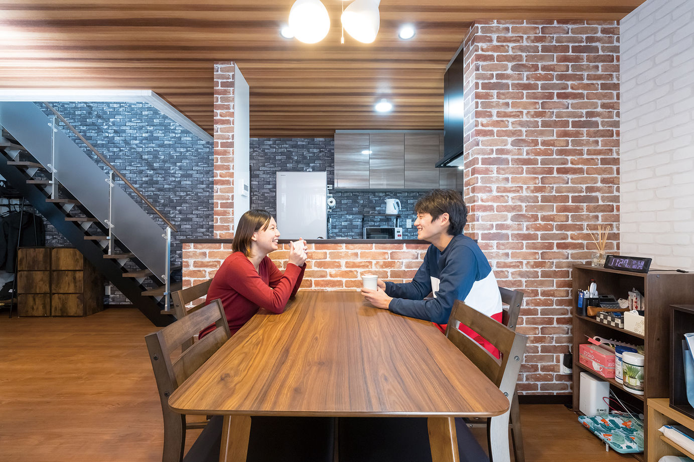 住宅情報館 【2000万円～2499万円／二世帯／間取図】居住空間を左右に振り分け、独立した戸建て感覚を楽しむ二世帯住宅の建築実例画像4