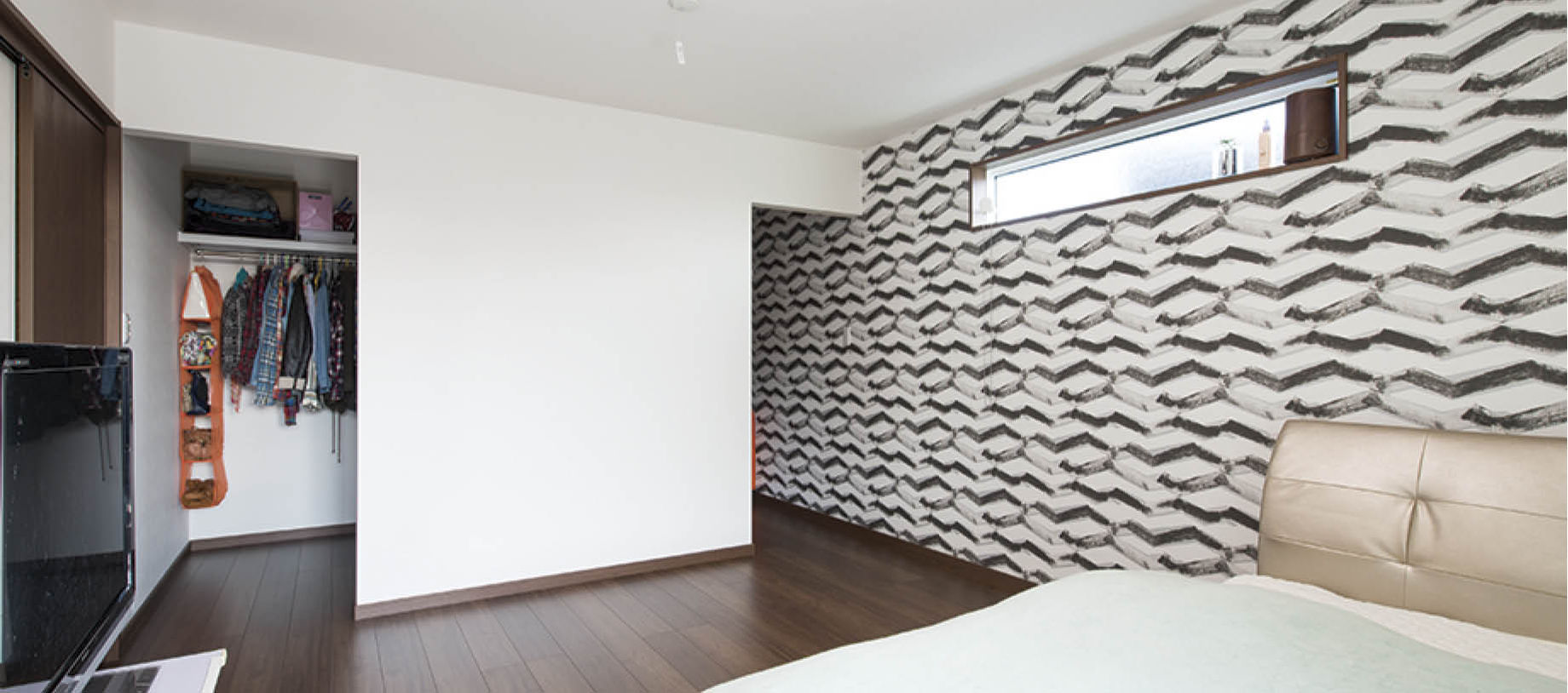 ニッケンホーム 【愛知県/ビルトインガレージ】愛車のバイクを眺める間取り!段差の少ないバリアフリー設計実例の建築実例画像4