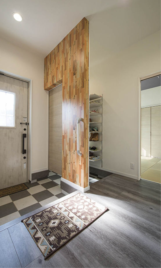 ニッケンホーム 【愛知県/ビルトインガレージ】愛車のバイクを眺める間取り!段差の少ないバリアフリー設計実例の建築実例画像5