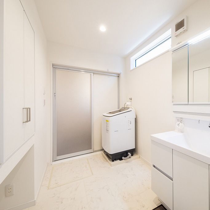 ニッケンホーム 【平屋】フラット設計で移動も掃除も楽々の住みやすい間取り。庭を囲むおしゃれなL字型平屋実例の建築実例画像4