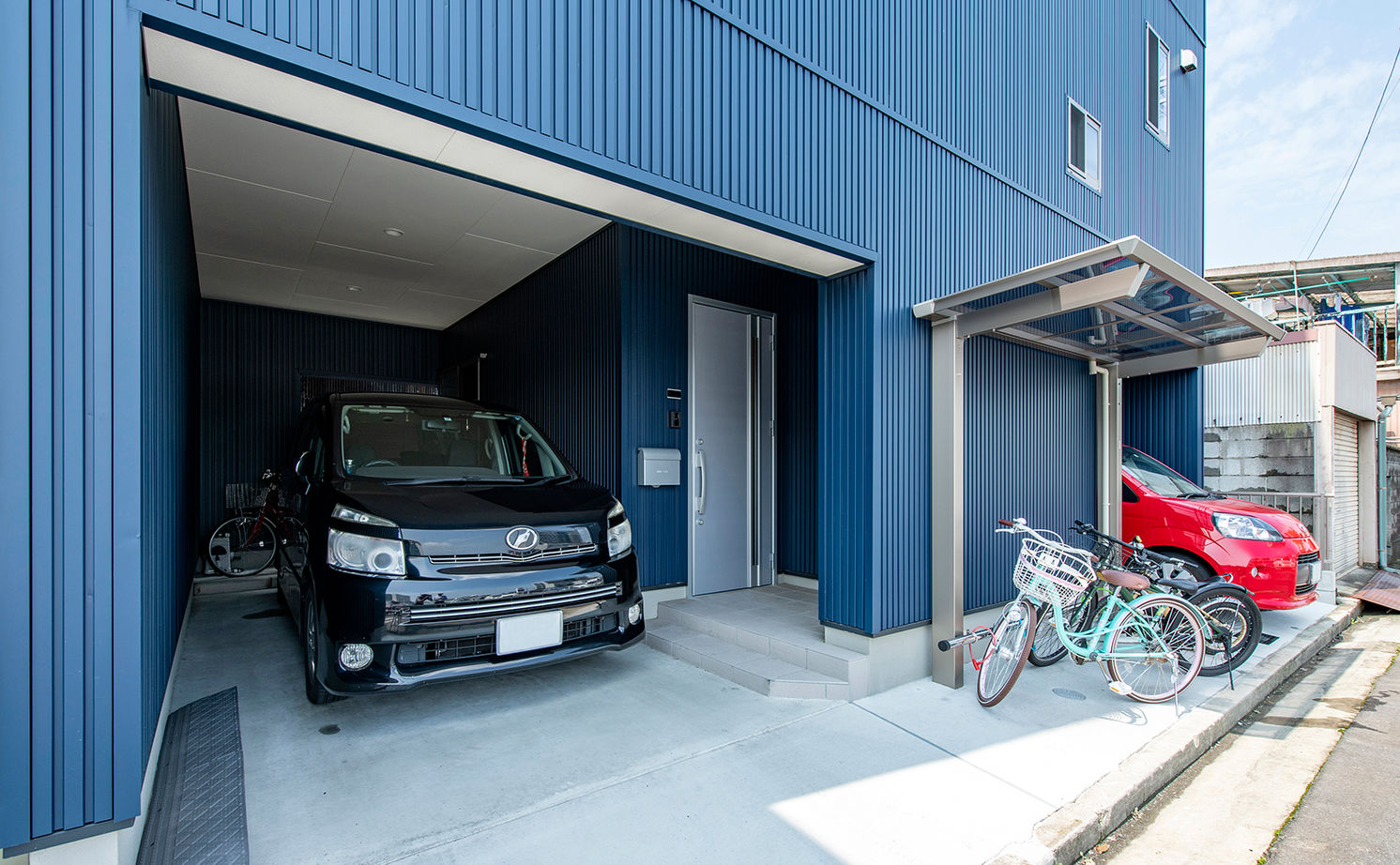 ニッケンホーム 【狭小×３階建て×間取り図有】約26坪の土地で、ここまで広く快適に！面積を最大限活かした狭小地の住まいの建築実例画像4