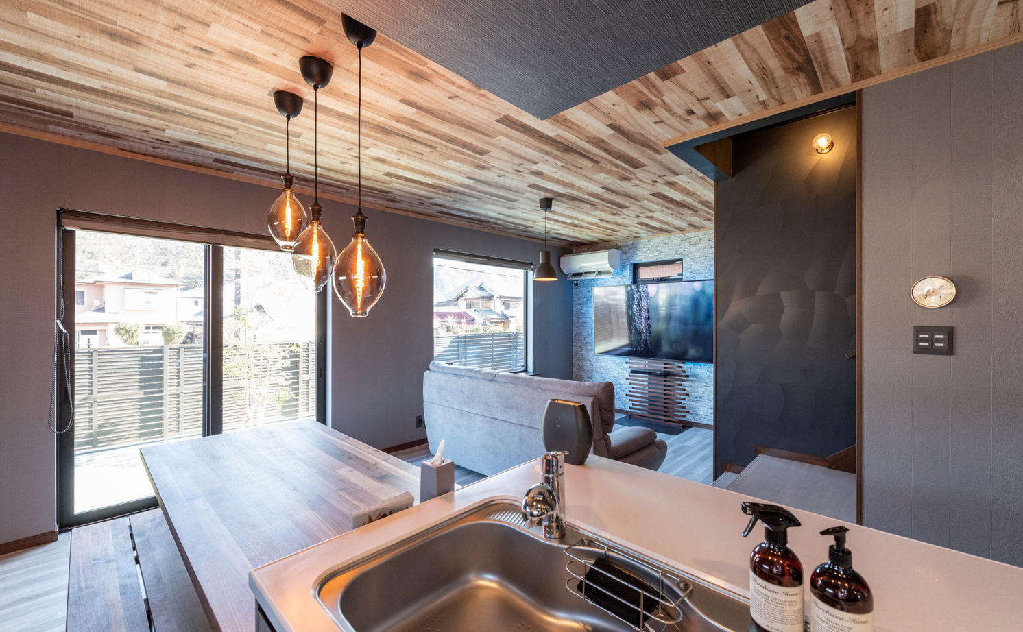 ニッケンホーム 【ホテルライク/間取り図】空間の連続性が開放感を生む。ホテルのような居心地のZEH住宅の建築実例画像6