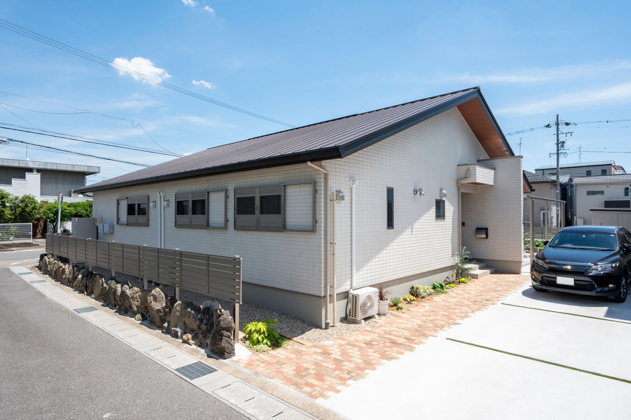 ニッケンホーム 【バリアフリー平屋/間取り図】福祉事業を活かし祖母も住みやすい永住仕様に電気代実質０(※1)のZEH実例の建築実例画像1