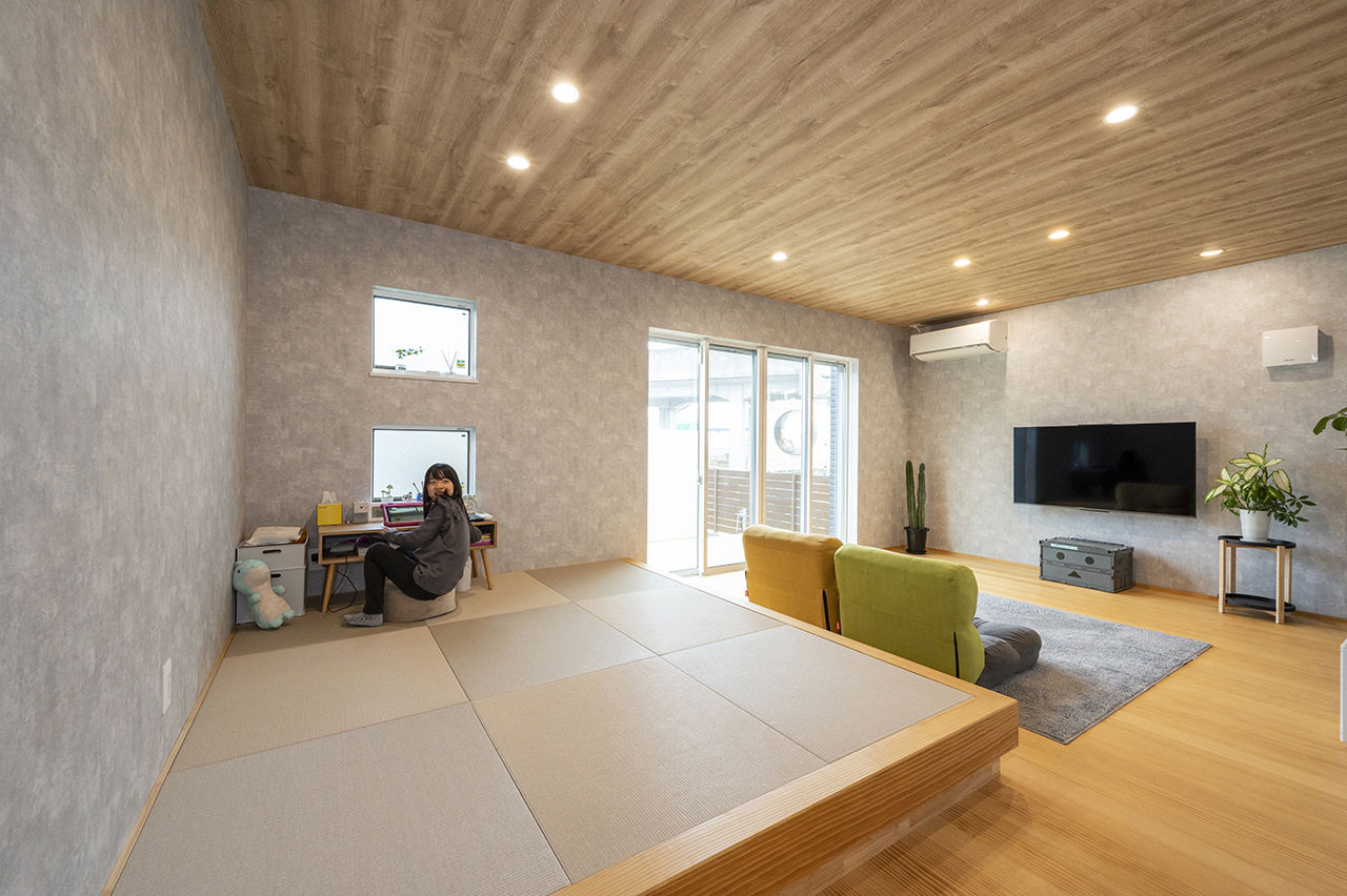 ニッケンホーム 【パッシブデザイン/間取り図】無垢材&グレーで落ち着きを表現。太陽と風で快適に暮らす家の建築実例画像4