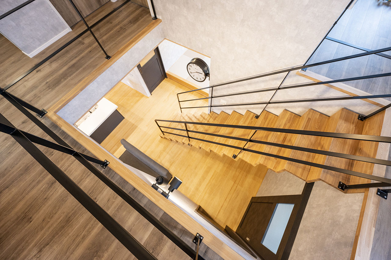 ニッケンホーム 【パッシブデザイン/間取り図】無垢材&グレーで落ち着きを表現。太陽と風で快適に暮らす家の建築実例画像7