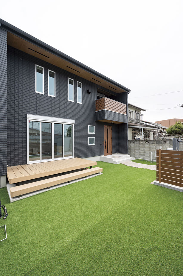 ニッケンホーム 【パッシブデザイン/間取り図】無垢材&グレーで落ち着きを表現。太陽と風で快適に暮らす家の建築実例画像9