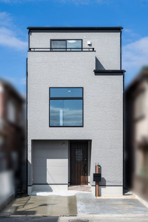 ニッケンホーム 【狭小/ヌック/ZEH】24坪の敷地でも広々快適！猫と暮らす、スタイリッシュな3階建ての建築実例画像2