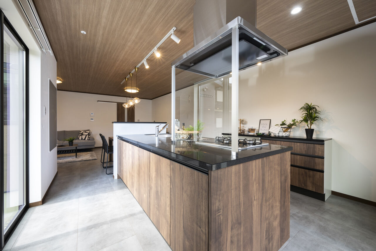 ニッケンホーム 【平屋風/2000万円台/間取り図】木×モルタル風で落ち着いた大人のモダンを表現。ガス併用のZEH住宅の建築実例画像5