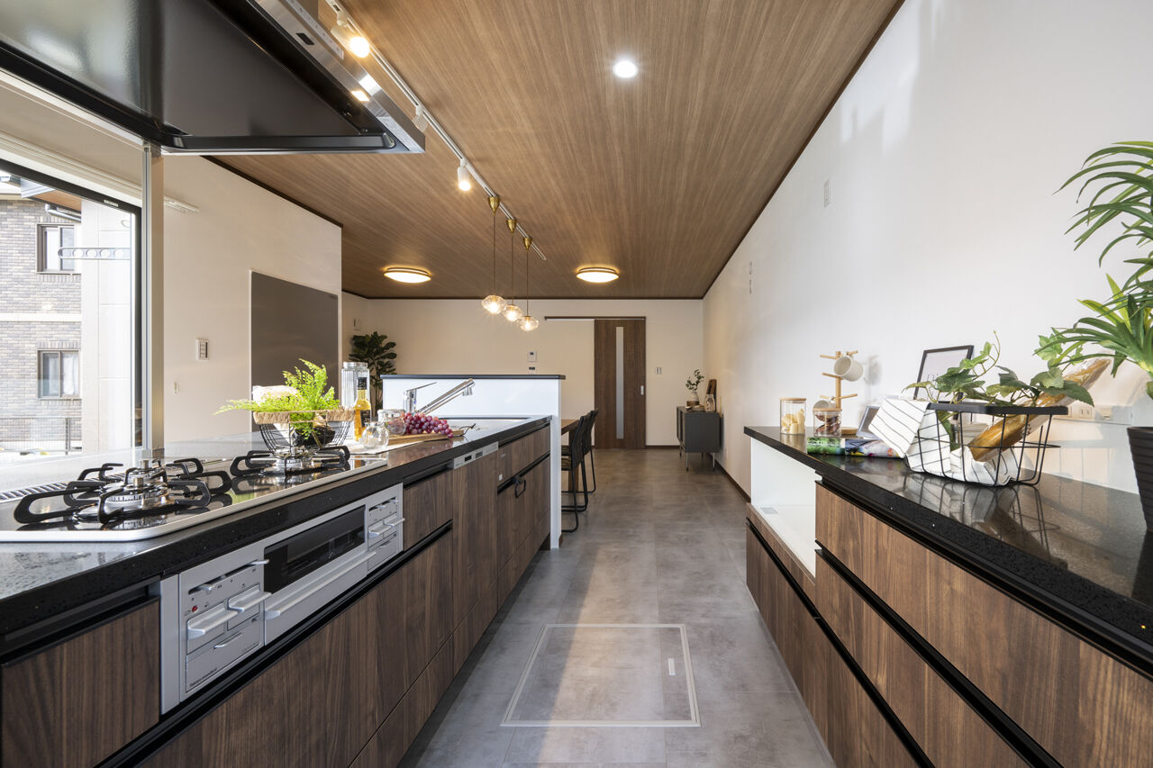 ニッケンホーム 【平屋風/2000万円台/間取り図】木×モルタル風で落ち着いた大人のモダンを表現。ガス併用のZEH住宅の建築実例画像6