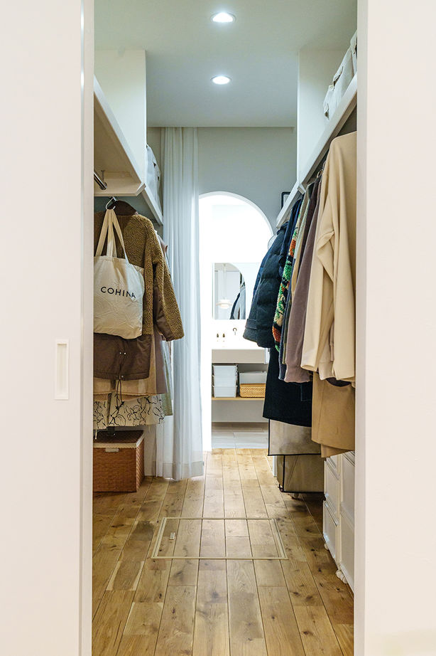 アニバーサリーホーム 【知多市/2000万円台/平屋】やわらかな光が入る中庭を中心に、家中ぐるりと回遊できる家事ラクな住まいの建築実例画像10