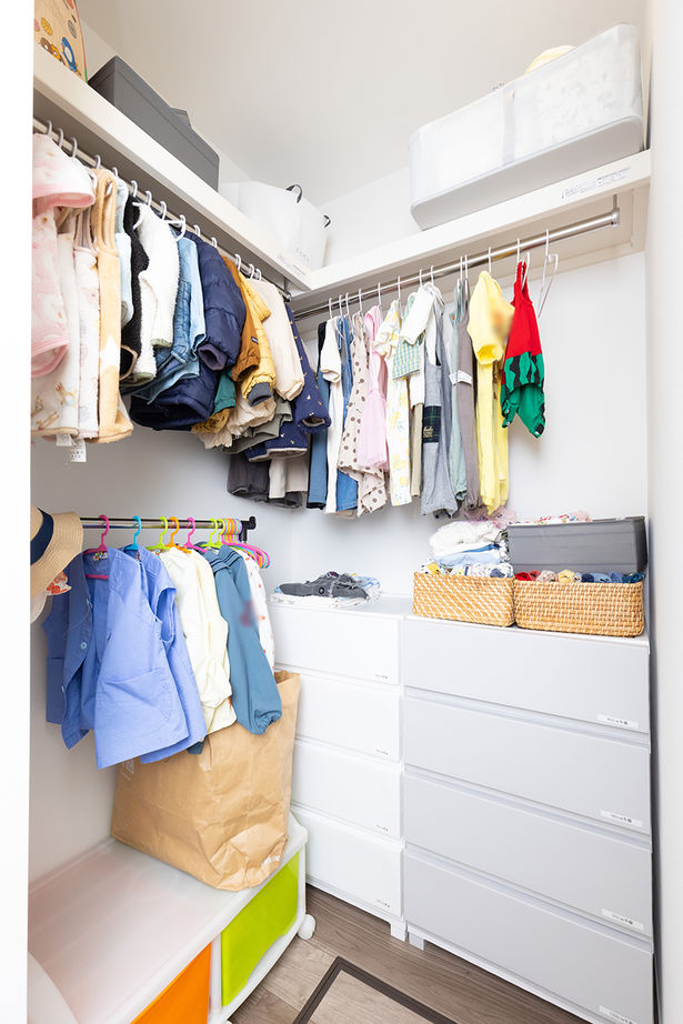 アニバーサリーホーム 【刈谷市/2000万円台/中庭】子どもが元気に駆け回る、中庭を囲んだロの字型で平屋風の住まいの建築実例画像8