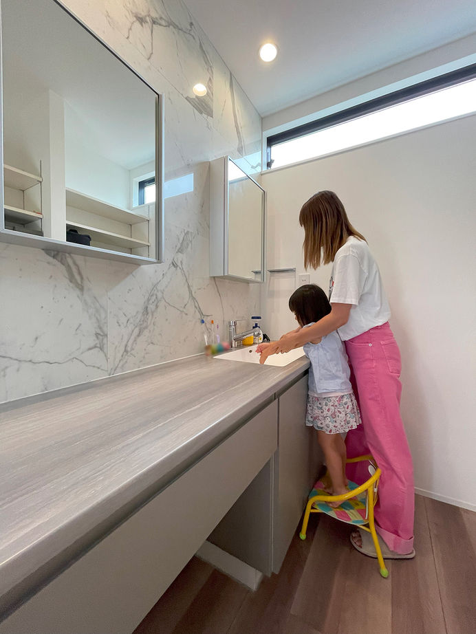 アニバーサリーホーム 【刈谷市/2000万円台/中庭】子どもが元気に駆け回る、中庭を囲んだロの字型で平屋風の住まいの建築実例画像9