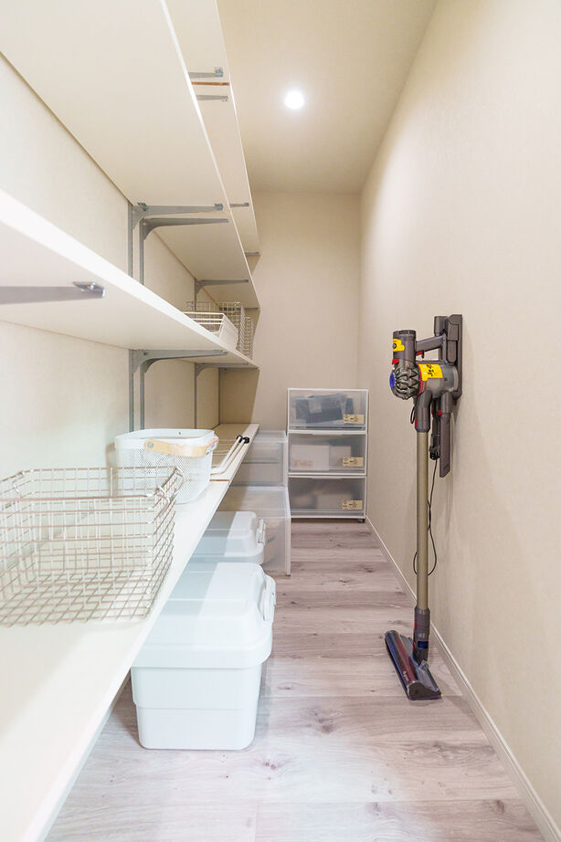 アニバーサリーホーム 【名古屋市／平屋／家事動線／間取図】中庭でのびのび過ごせる。家事ラク動線も自慢の平屋の建築実例画像7