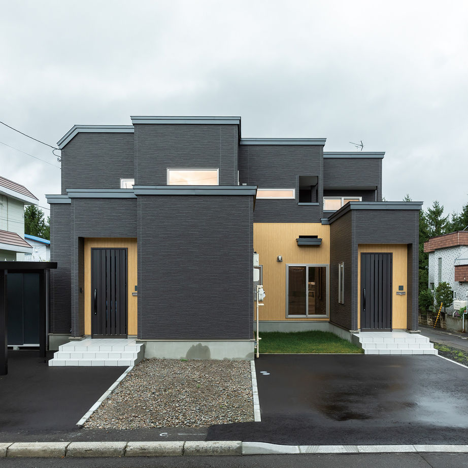 プエルダホーム 【札幌市/5人家族(二世帯)】モデルハウスを参考に。中庭で繋がる分離型二世帯住宅で優雅な暮らしの建築実例画像9