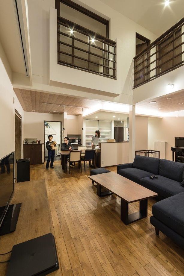 プエルダホーム 【屋上/ビルトインガレージ/ホームシアター】モデルハウスの体感が決め手「どこにもない開放感でした」の建築実例画像4