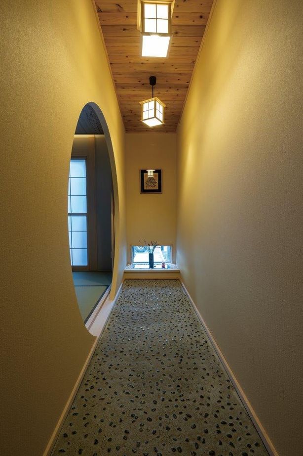 プエルダホーム 【千歳市/4LDK/和室】日々を特別にくつろげる場所へ、和で叶えた「想像以上の居心地」の和モダンの住まいの建築実例画像3