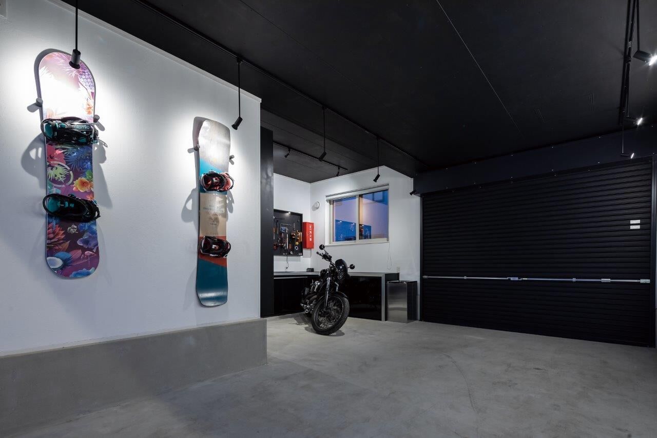 プエルダホーム 【札幌市/ビルトインガレージ/2LDK間取図】まるで都市の別荘のような邸宅、ゆとりに満ち「心から寛げます」の建築実例画像7