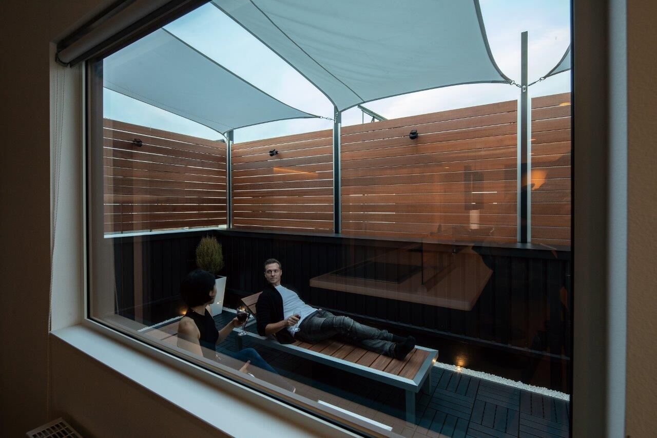 プエルダホーム 【札幌市/ビルトインガレージ/2LDK間取図】まるで都市の別荘のような邸宅、ゆとりに満ち「心から寛げます」の建築実例画像10