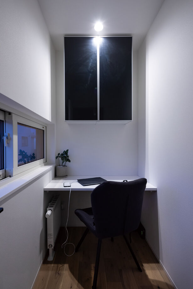 プエルダホーム 【札幌市/ビルトインガレージ/2LDK間取図】まるで都市の別荘のような邸宅、ゆとりに満ち「心から寛げます」の建築実例画像12