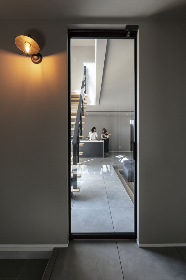 プエルダホーム 【2800万円/江別市/５人家族】ピットリビングが落ち着く空間。家族の「こうしたい」を叶えた住まいの建築実例画像7