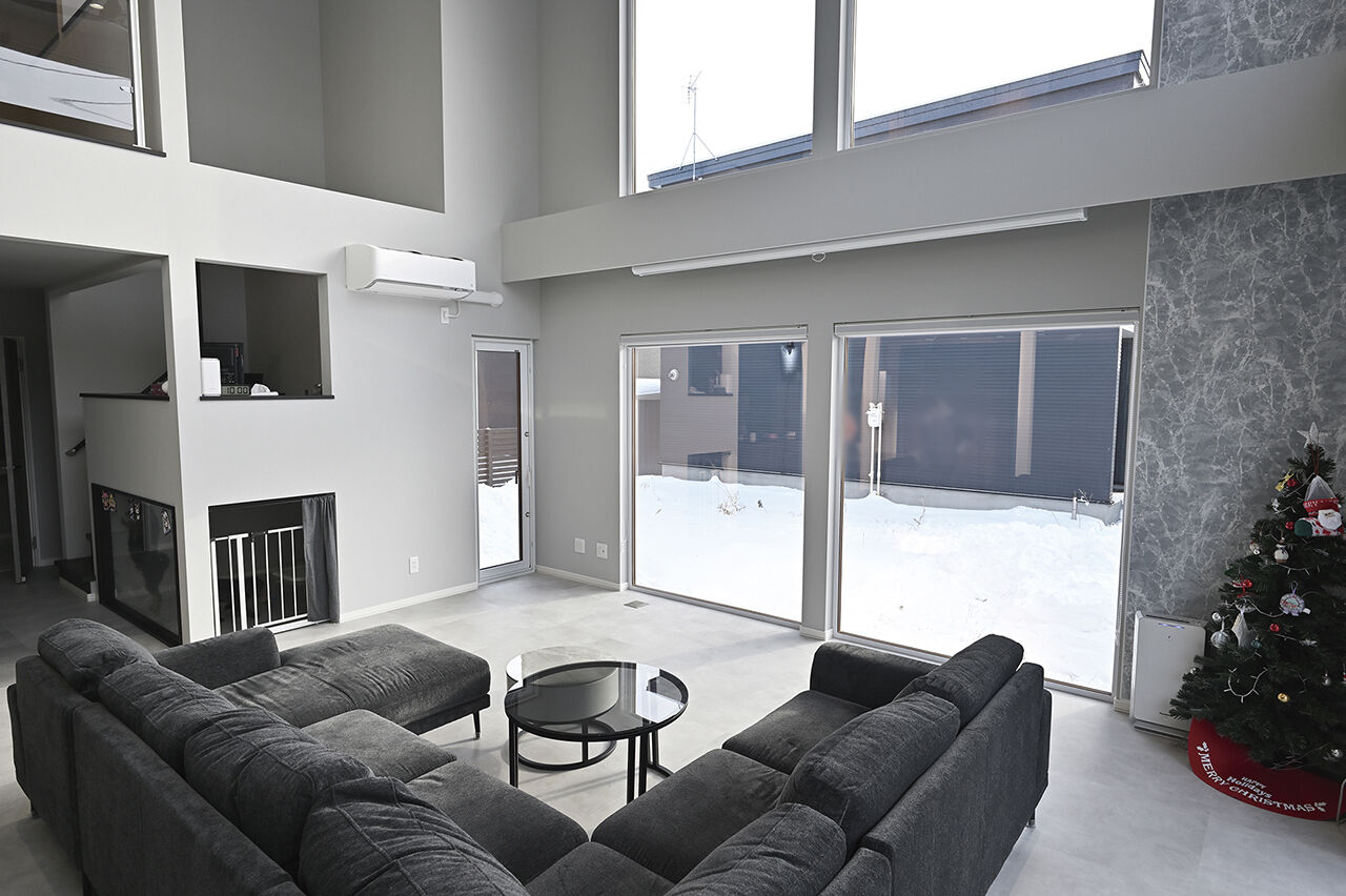 プエルダホーム 【中2階/ペットスペース/3LDK間取図】真冬でもTシャツで過ごせる吹抜けリビングや“秘密基地”がお気に入りの建築実例画像2