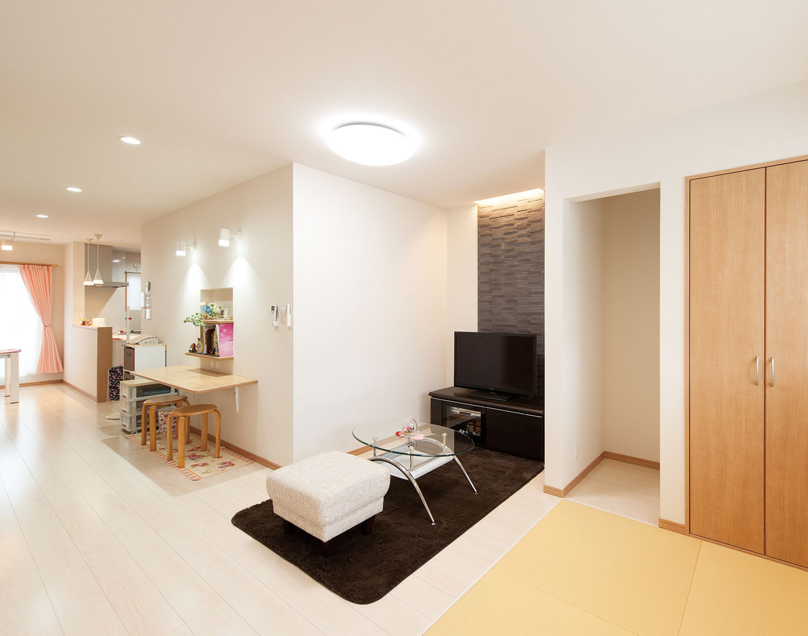 秀建（シュウケン） 【京都府/1500万円台/狭小/3階建て】京都府の狭小地に建つ店舗を兼ねた3階建ての家の実例（間取り図有） の建築実例画像2