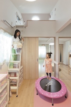 秀建（シュウケン） 【京都府/2000万円台/狭小/3階建て/敷地約18坪】京都府の狭小地で建つ店舗併用二世帯住宅の実例の建築実例画像5