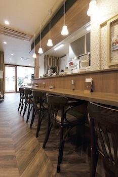 秀建（シュウケン） 【京都府/2000万円台/狭小/3階建て/敷地約18坪】京都府の狭小地で建つ店舗併用二世帯住宅の実例の建築実例画像8