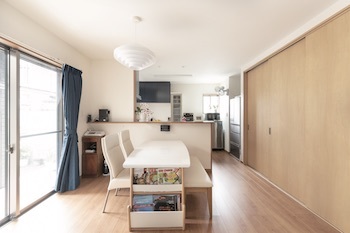 秀建（シュウケン） 【京都府/1000万円台/平屋/約20坪】京都府で住宅密集地に建つペットの犬と暮らす平屋住宅（間取り図有） の建築実例画像2