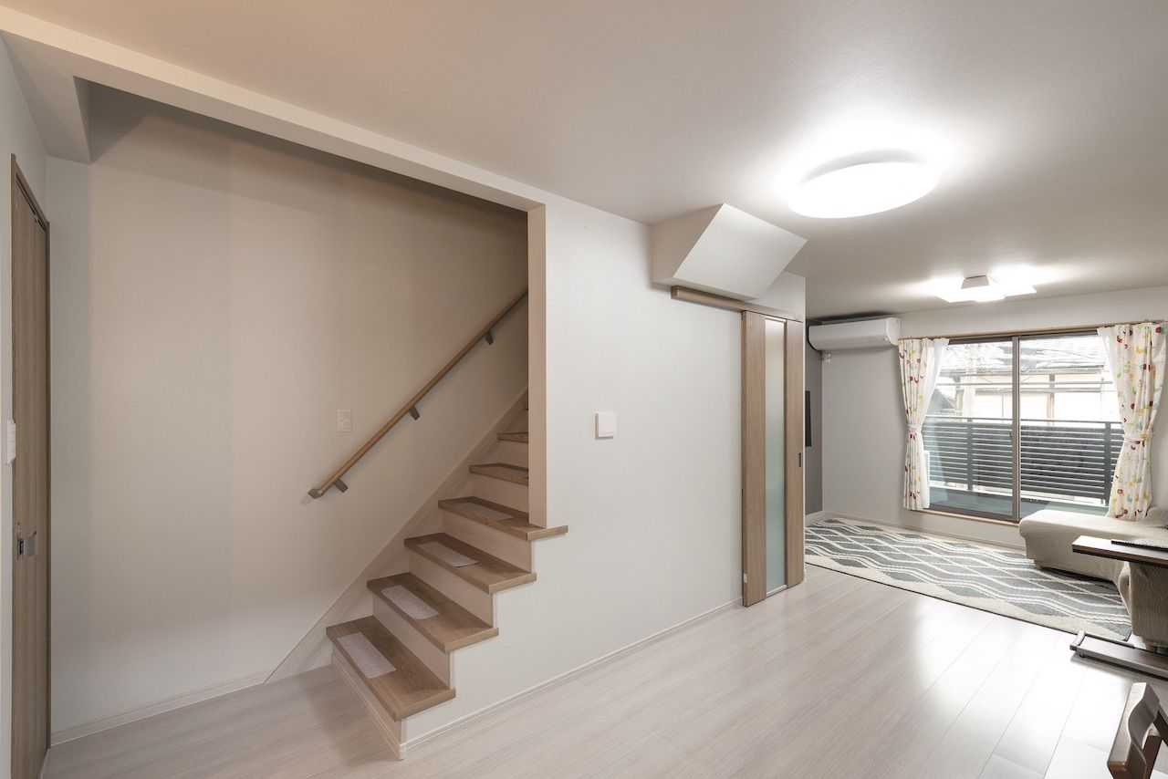 秀建（シュウケン） 【京都府/1000万円台/狭小/敷地約20坪/3階建て】土間には趣味の自転車のディスプレイがある実例の建築実例画像3