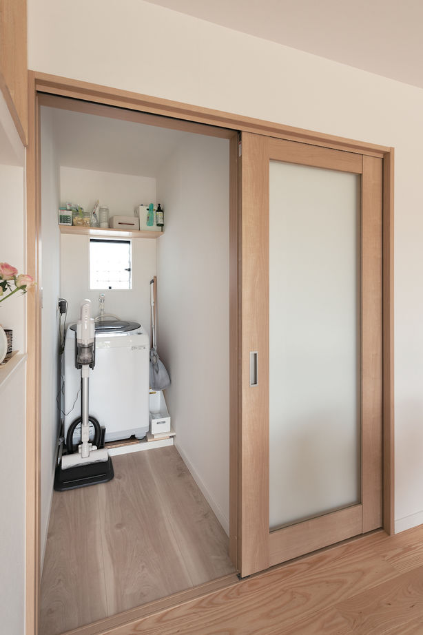 秀建（シュウケン） 【京都府/2000万円台/平屋】家事がしやすくて多収納。住宅街の中に建つ平屋の2世帯住宅（間取り図有）の建築実例画像4