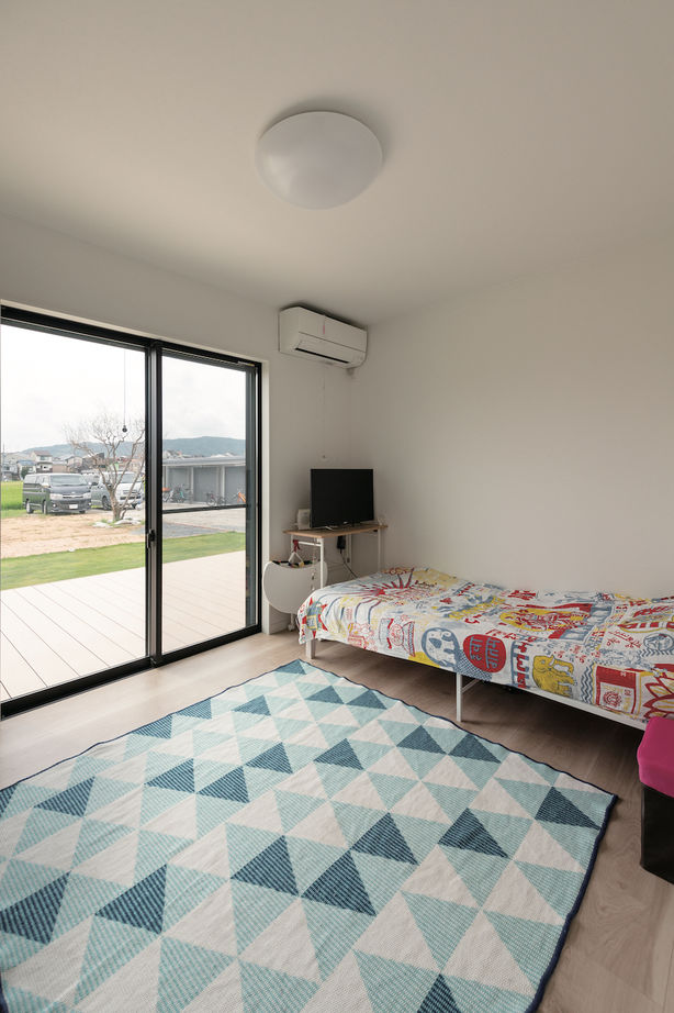 秀建（シュウケン） 【京都府/2000万円台/平屋】家事がしやすくて多収納。住宅街の中に建つ平屋の2世帯住宅（間取り図有）の建築実例画像5