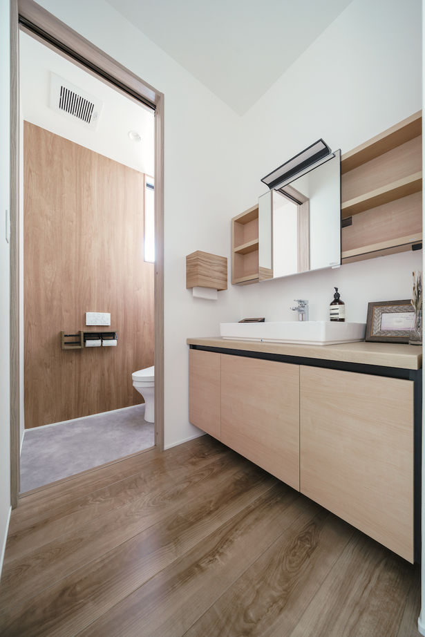 秀建（シュウケン） 【京都府】タイルを上手に使ってエレガントに。温熱環境も大満足な事務所併用住宅（間取り図有）の建築実例画像8