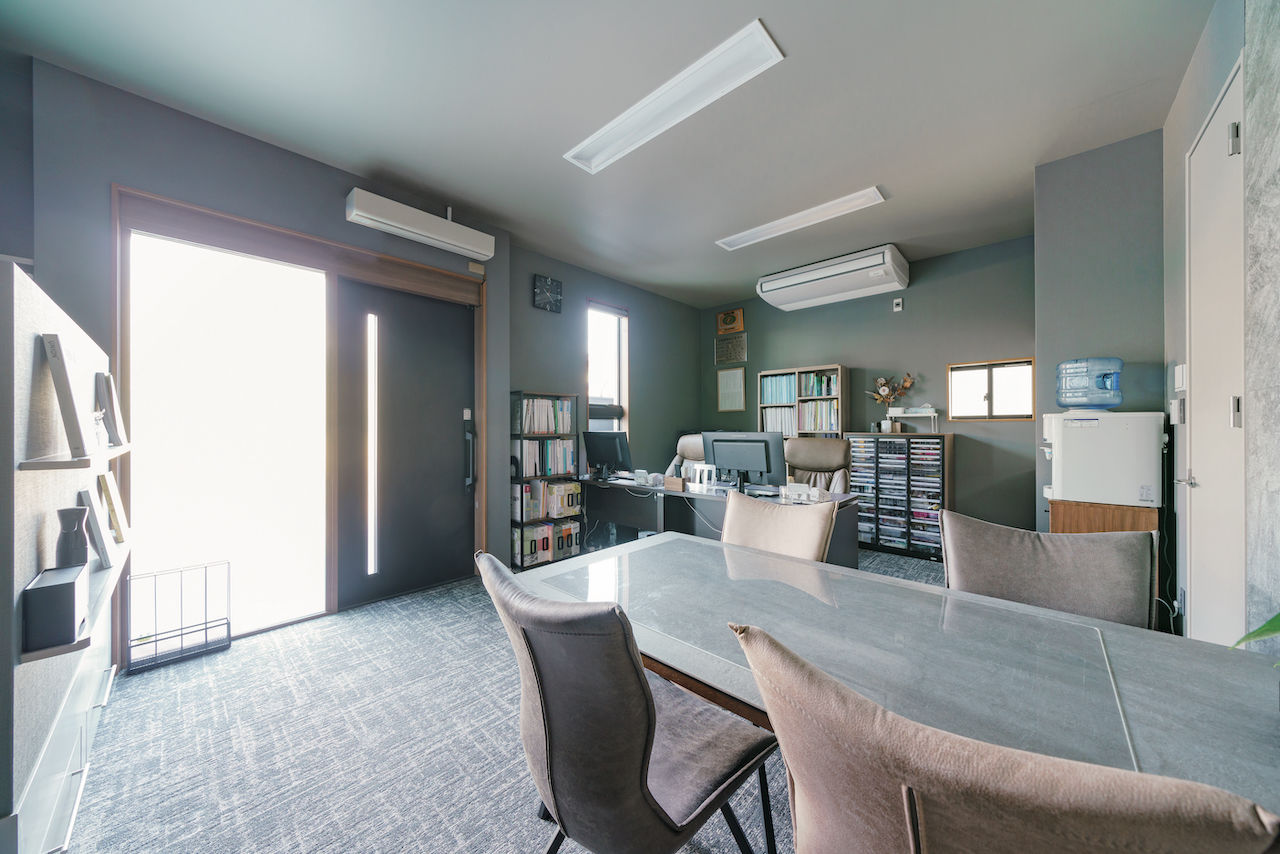 秀建（シュウケン） 【京都府】タイルを上手に使ってエレガントに。温熱環境も大満足な事務所併用住宅（間取り図有）の建築実例画像10